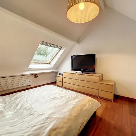 Guest house Duplex Salon-bureau & Chambre En Mezzanine *