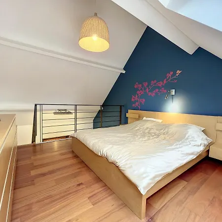 Duplex Salon-bureau & En Mezzanine 3* Opprebais